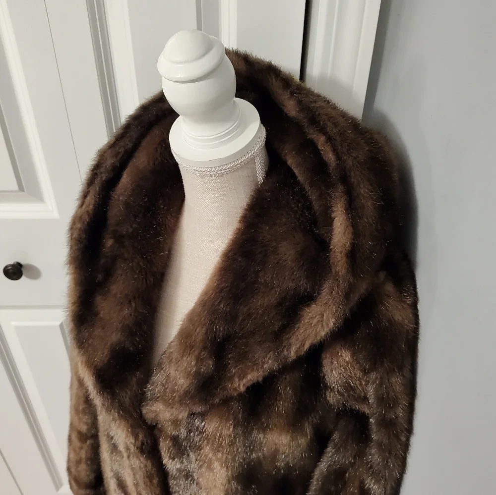 🖤Vintage 70's EUC Dennis by Dennis Basso Hooded Faux Fur Overcoat, Midlength XS - Picture 7 of 14
